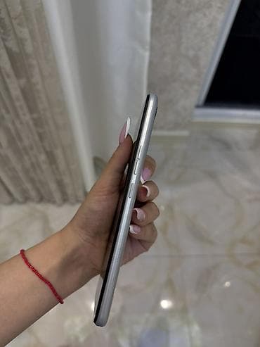 tecno camon20pro: Tecno Spark 8C, 64 GB, rəng - Gümüşü, İki sim kartlı — 4