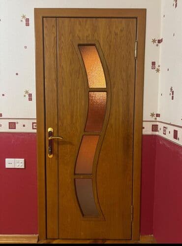 Taxta Qapılar 4 Ədəddir satılır birinin qiyməti 130 manat ölçüsü