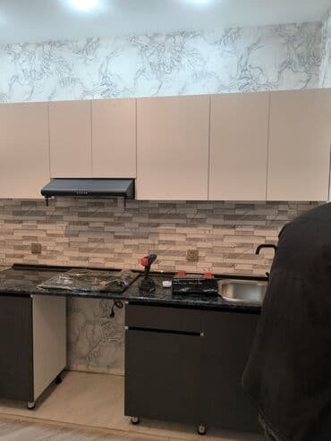 кухонная мебель на заказ в баку: Кухонный гарнитур на заказ, Самозакрывающие петли, Ламинат гладкий, Есть кредит, Бесплатная доставка — 2