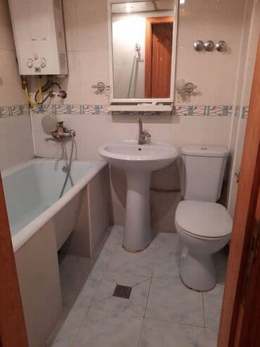 məhəmmədi kirayə: Qaraev metrosunun yaxınlığında 5 mertebeli binanın 3-cu mərtəbəsində — 4