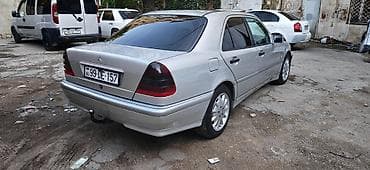 Продажа авто: Mercedes-Benz 220: 2.2 л | 1999 г. Седан — 3