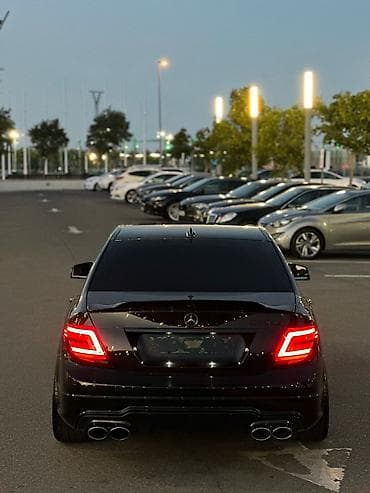 07 disk: Mercedes-Benz C-Class: 1.8 l | 2012 il Sedan — 5