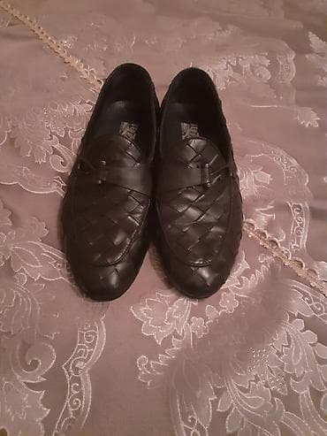 Botinkalar: Gencede satilir ici colu deri Salvatore Ferragamo üslubunda kişilər — 2