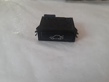 Bvenin baqag düyməsi orğinaldır üstən cıxmadır