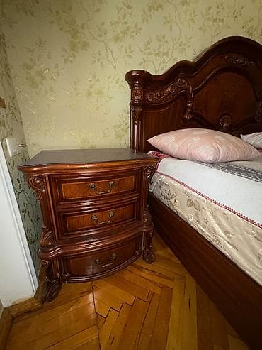 termo: İkinəfərlik çarpayı, Dolab, Komod, Termo, Rumıniya — 2