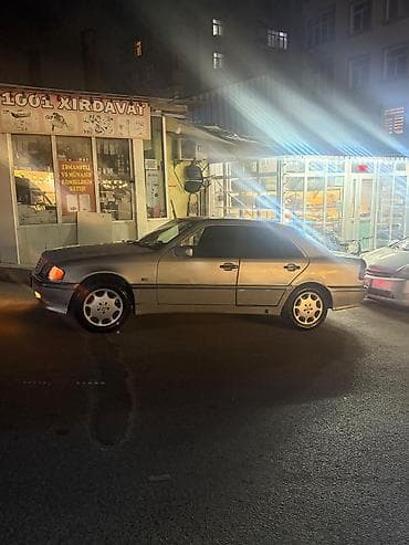 celiloglu ehtiyat hisseleri telefon: Mercedes-Benz C-Class: 2.2 l | 1996 il Sedan — 9
