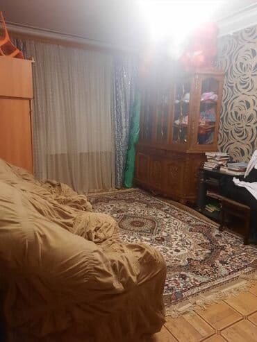 Əcəmi metrosunun 5 mertebeli binanın 3-ci mərtəbəsində yerləşən ümumi