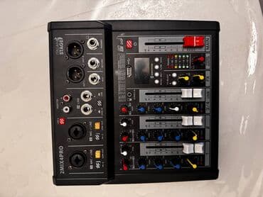 zeng zamani ses yazma: Studio desti' A2 Live Sound Card markalı səs kartı. Mikrofon fduce — 2
