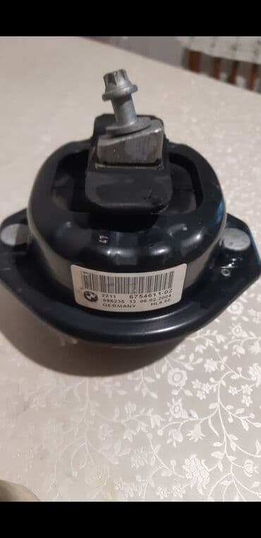 islenmis mator: Подушка мотора. BMW E65.
BMW E65 Mühərrik yastığı — 7