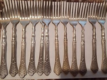 qapi bezeyi: Məhsul: Bəzəkli süfrə çəngəl dəsti - Kəmiyyət: 12 ədəd - Material — 2