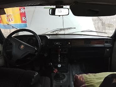 tesla model x: GAZ Volga 3102/31029 seriyası (sedan) Xüsusiyyətlər: - Kuzov: 4 — 6