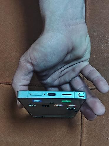 телефон fly б: Samsung Galaxy S25 Ultra, цвет - Зеленый — 6