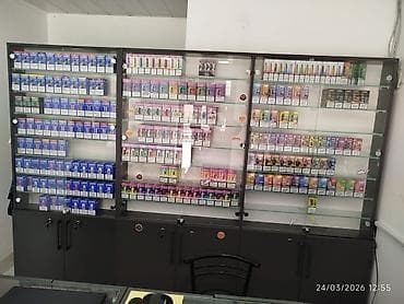 mağaza vitrinleri: Salam. Vitrinlər yeni yığılıb. Mağaza bağlandığı üçün yarı qiymətinə — 2