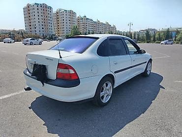 opel vektra b: Opel Vectra: 1.8 l | 1998 il Sedan — 9