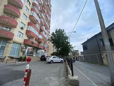 Təcili satılır!!! Şəhərin mərkəzində 8 Noyabr metrosuna piyada 6-7 — 4