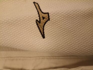 qadınlar üçün məxmər ryukzaklar: Original mizuno judo forması judogi 175 razmer cox az işlənilib — 2