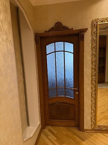 setqa qapilar: Oyma naxisli şabalıd ağacından olan Qapi modeli. 3 ededi mövcuddur.1 — 1