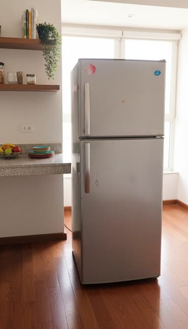 samsun a8: Samsung iki qapılı soyuducu - Marka/model: Samsung (üst kamera — 1