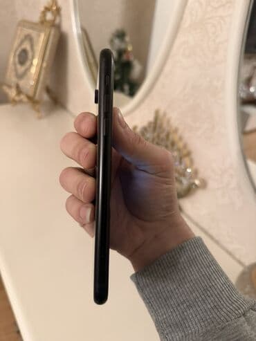 i̇phone 4: IPhone Xr, 128 GB, Qara, Face ID — 4