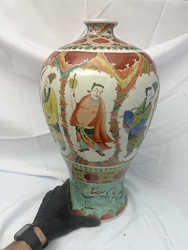 yapay gul: Bir vaza, Farfor — 3