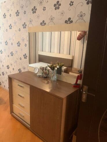 dasinmaz emlak agstafa: Bakı, 2 otaqlı, Köhnə tikili, m. Elmlər Akademiyası, 40 kv. m — 9