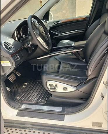 byd təkər: Mercedes-Benz GL-Class (ağ rəng, tam ölçülü SUV) Xüsusiyyətlər: - — 6
