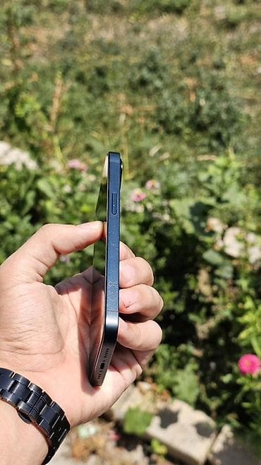 2 ci el monitör: IPhone 13, 128 GB, Mavi, Face ID — 4