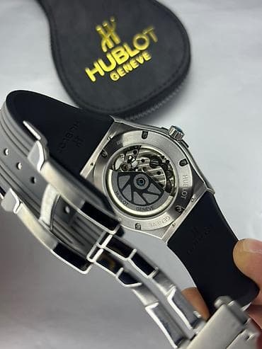 Hublot saat - Korpus: fırçalanmış və parlaq polad kombinasiyası, ön — 4