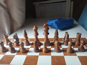 Əlcəklər: Taxta şaxmat–nard dəsti - İkiqat funksiyalı taxta qutu: xarici tərəfi — 4