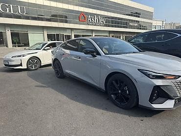 canqa: Changan Uni-V: 1.5 l | 2023 il 79000 km Sedan — 10