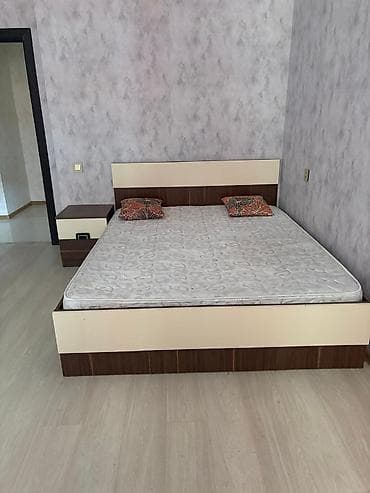 Yataq otağı üçün şkaf və tumba dəsti - Üç qapılı paltar şkafı: iki — 5