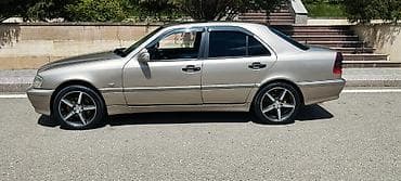 mercedes ce 220: Mercedes-Benz C 200: 2 l | 1999 il Sedan — 3