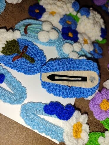 yuxuda yaxa sancağı görmək: Hərbiri əl işidir iri saç broşkalarıdı 😍😍 — 2