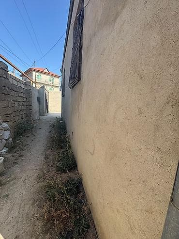 bine savxozda ev: 4 otaqlı, 103 kv. m, Orta təmir — 2