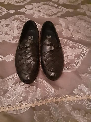 Ölçü: 40, rəng - Qara, Yeni