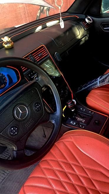d2s led: Mercedes-Benz 240: 1.8 l | 1995 il Sedan — 4