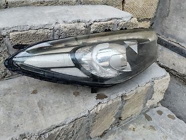 Sağ, Yaxın və uzaq vuran işıqlar Kia, 2013 il, Orijinal, İşlənmiş