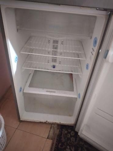 paltar yüyan: İşlənmiş 2 qapılı LG Soyuducu Satılır, rəng - Gümüşü — 4