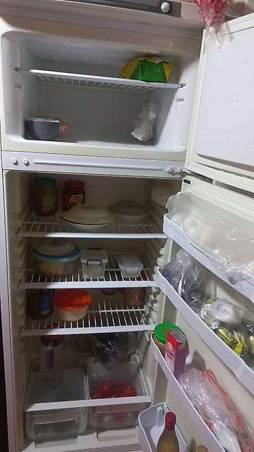 1:1 iphone: Indesit iki qapılı soyuducu Xüsusiyyətlər: - Üst kamera: dondurucu — 3