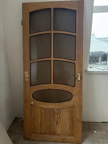 Двери и комплектующие: Taxta şüşəli interyer qapısı və qutu - Material: təbii ağac (korpus — 3