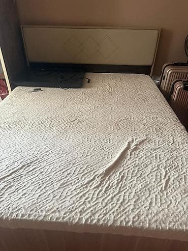 Gul✔️130 AZN (Yasamal). Taxt. Matras daxil. Baza yoxdur. Ölcu dəqiq