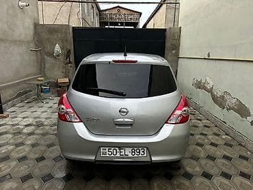 2008 nissan sunny: Nissan Tiida sedan, gümüşü rəng. - Kuzov: 4 qapılı sedan, orijinal — 7