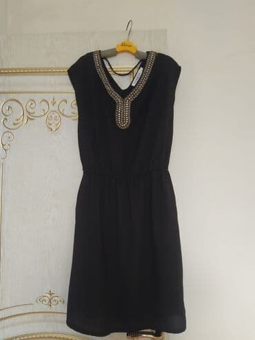 ikinci el don: Bidəfə isdifadə olunub .M-L ölçü yaxası muncuqla işləmədi — 2