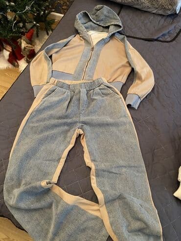 Digər kişi geyimləri: İdman dəsti – kapüşonlu jaket və şalvar - Model: 2 hissəli idman — 2