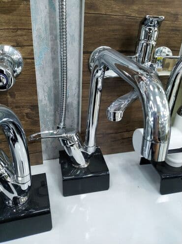krant sekilleri: Mətbəx və vanna üçün xrom kran kolleksiyası - Parlaq xrom örtük — 1