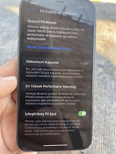 gps tracker: IPhone 11, Qara, Face ID — 4