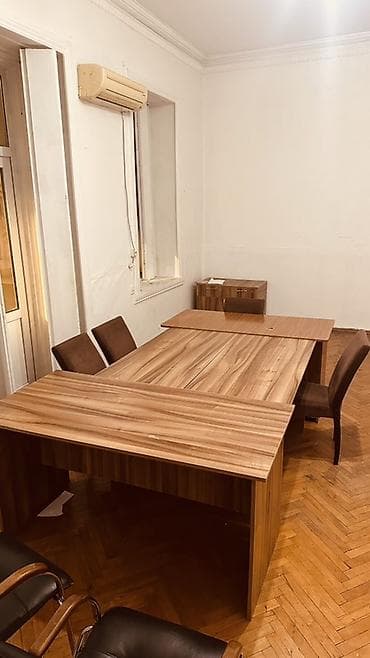 1) Ofis mebel dəsti – ağac Qara rengdə : 3 qabaq işçi masası, 1 böyük — 2