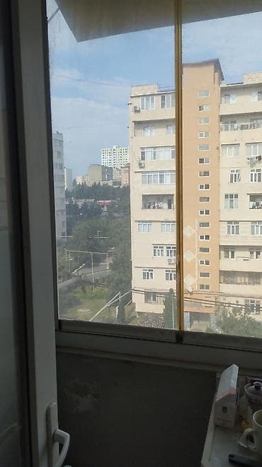 cam balkonlar: Cam balkon Yaxşı vəziyyətdədir. Eni - 215 sm Hündürlük - 155 sm. 4 — 3
