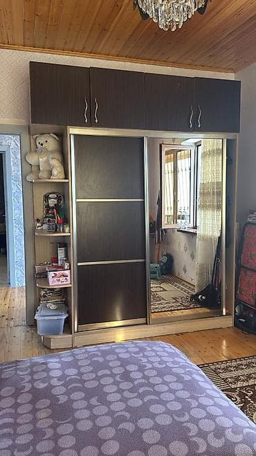 sattlar: *130azn* Dəhliz dolabı satılır.Unvan Qobu. 6391.leman11 — 1
