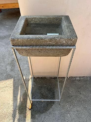 cen: Su daşı satılır. Yaxşı vəziyyətdədir. Qiymət: 110 AZN. Ünvan: Həzi — 1